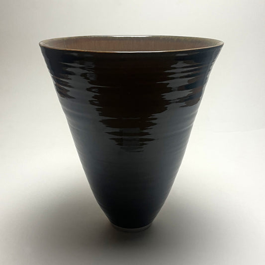 Soda ash and Tenmoku vase